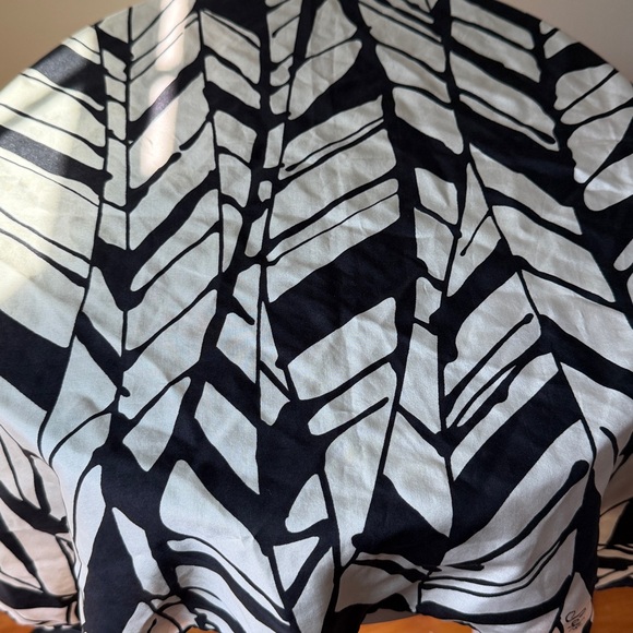 SAKS FIFTH AVENUE silk scarf - Picture 2 of 5